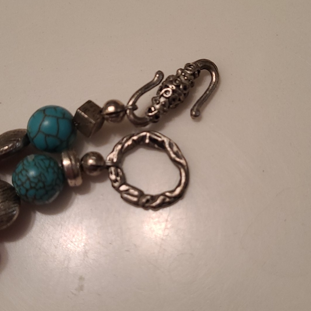 Faux Coral, Turquoise & Silvertone & Bead Necklace - Picture 7 of 9